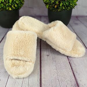 Bearpaw Maxine Slippers - Size Large (9-10)